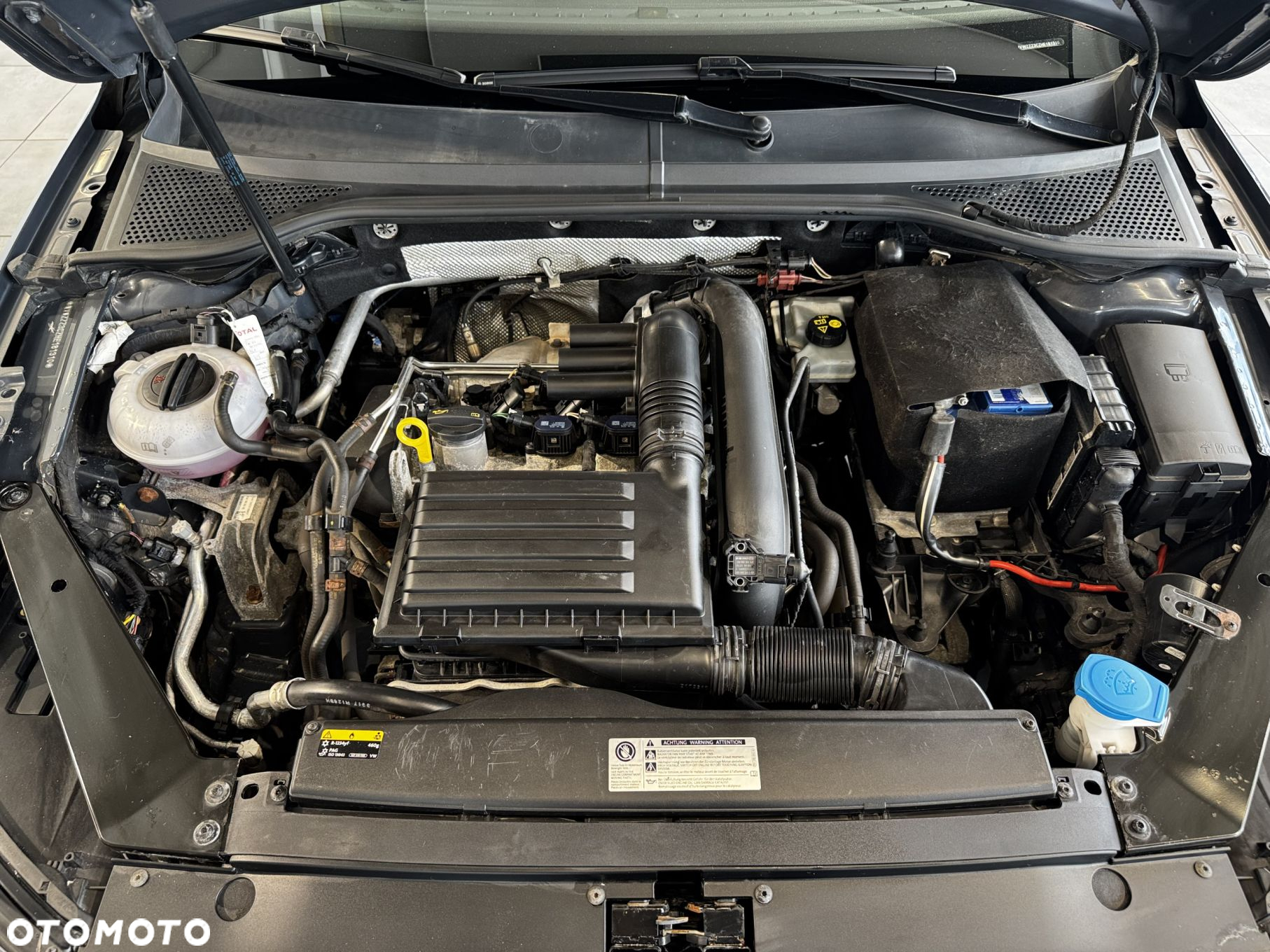 Volkswagen Passat - 31