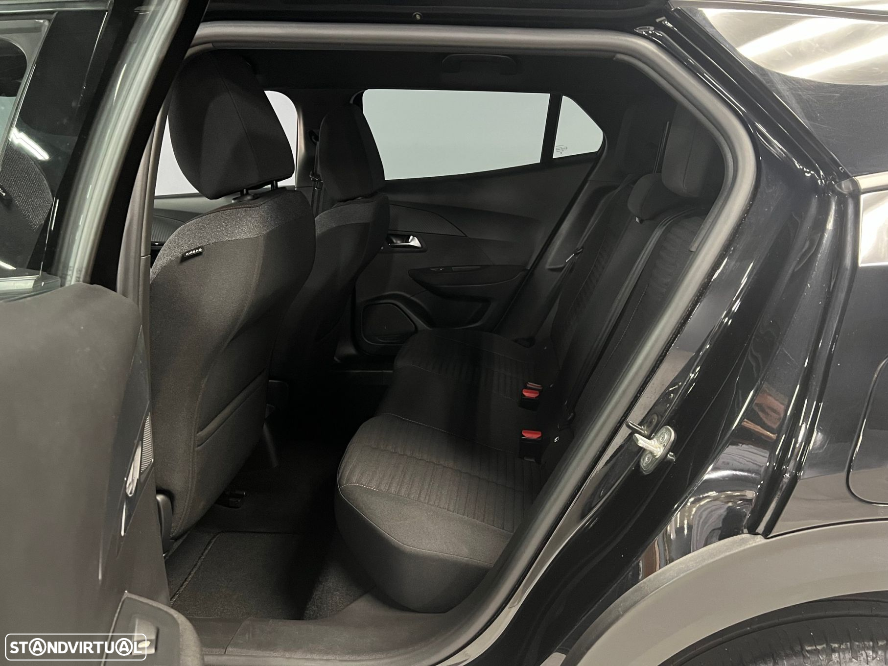 Peugeot 2008 1.2 PureTech Active Pack - 10