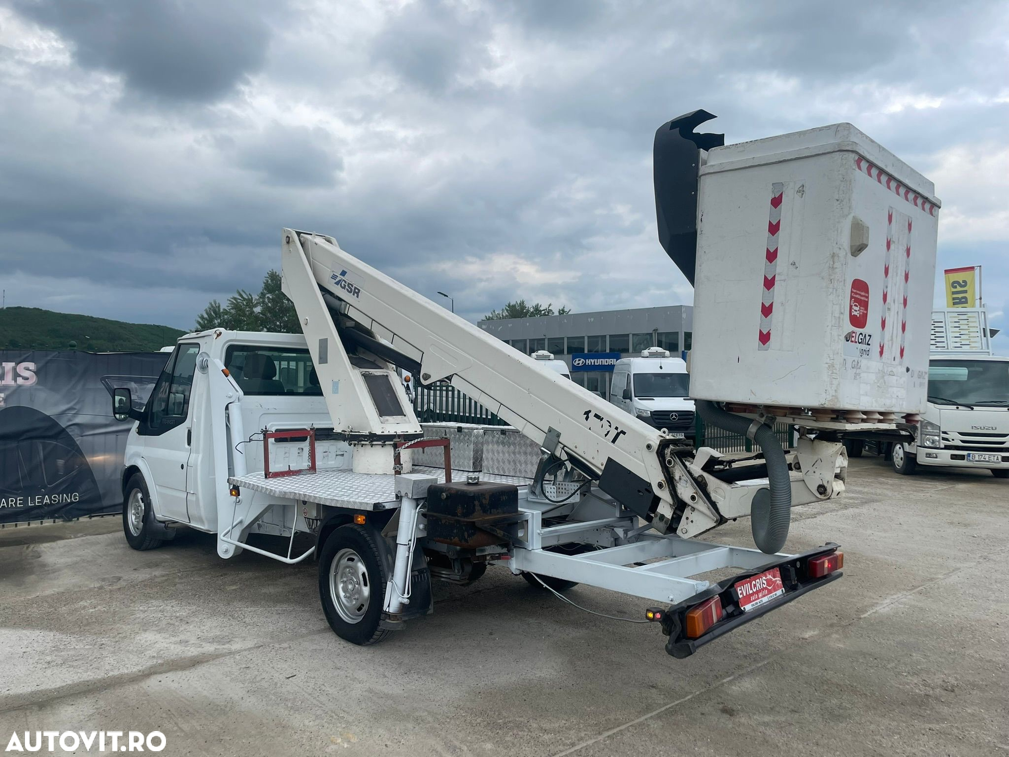 Ford Transit NACELA 4x4 18 M - 24