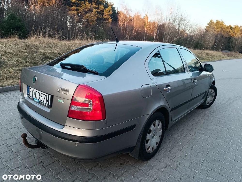 Skoda Octavia 1.6 - 11