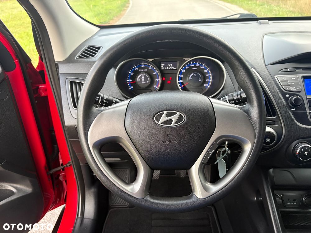 Hyundai ix35 1.6 2WD Fifa World Cup Edition - 33