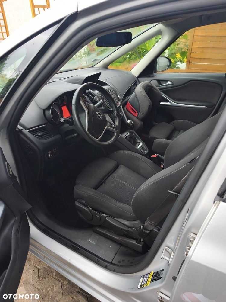 Opel Zafira - 4
