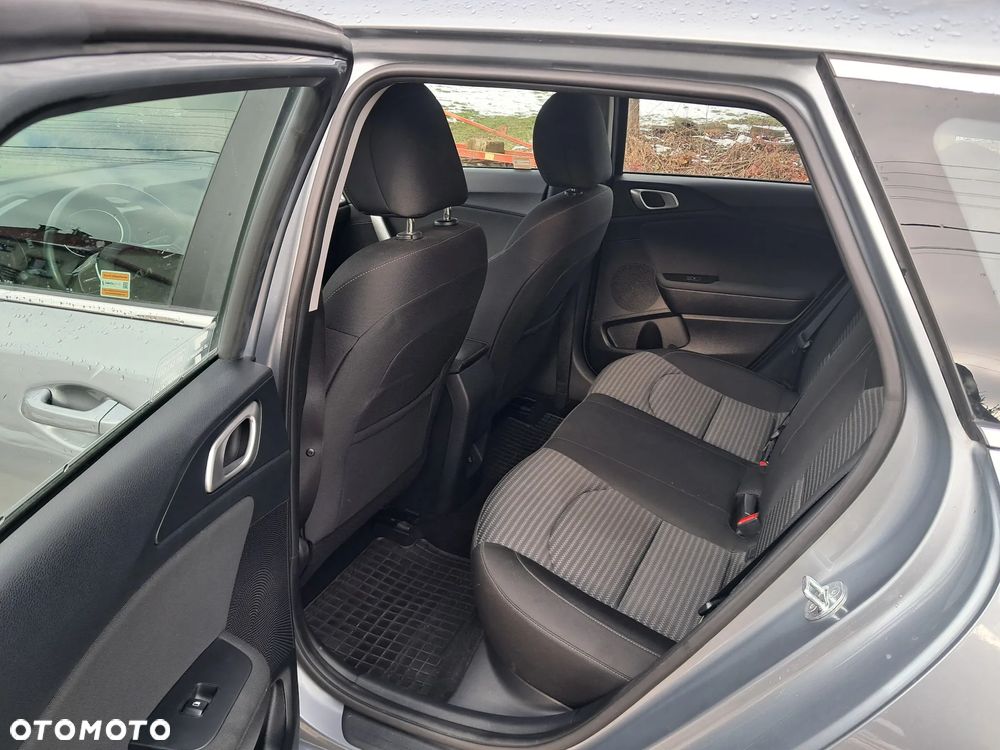 Kia Ceed 1.5 T-GDI M - 20