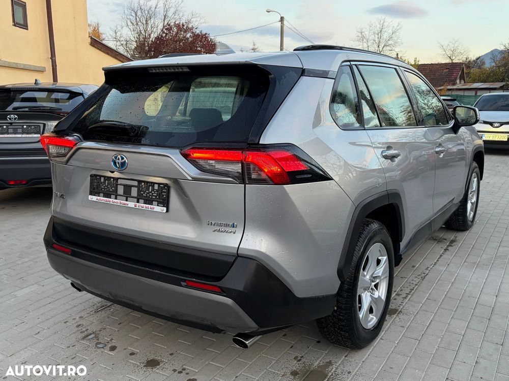 Toyota RAV4 - 3