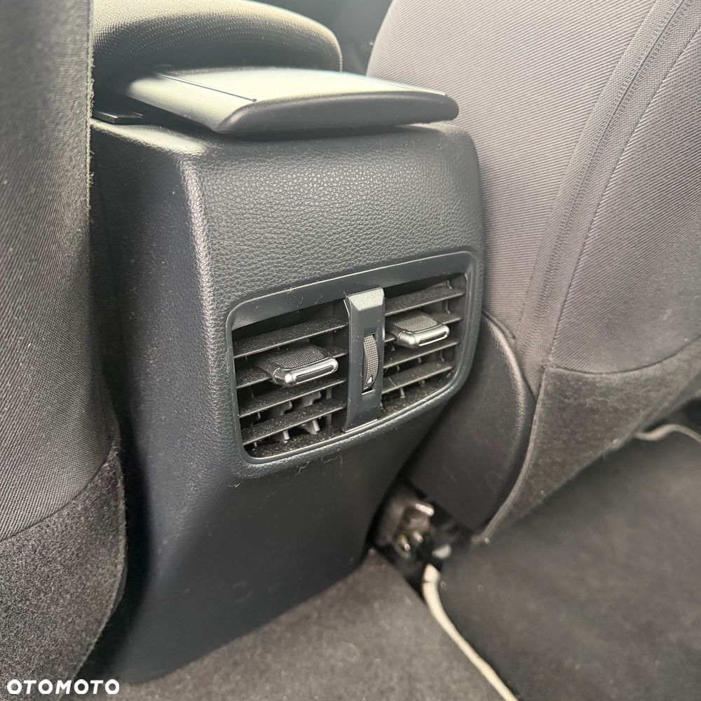 Toyota Corolla 1.8 Hybrid Comfort - 14