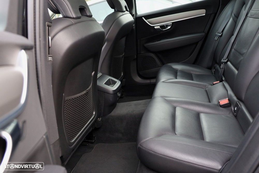 Volvo V90 2.0 D4 Momentum Plus Geartronic - 12