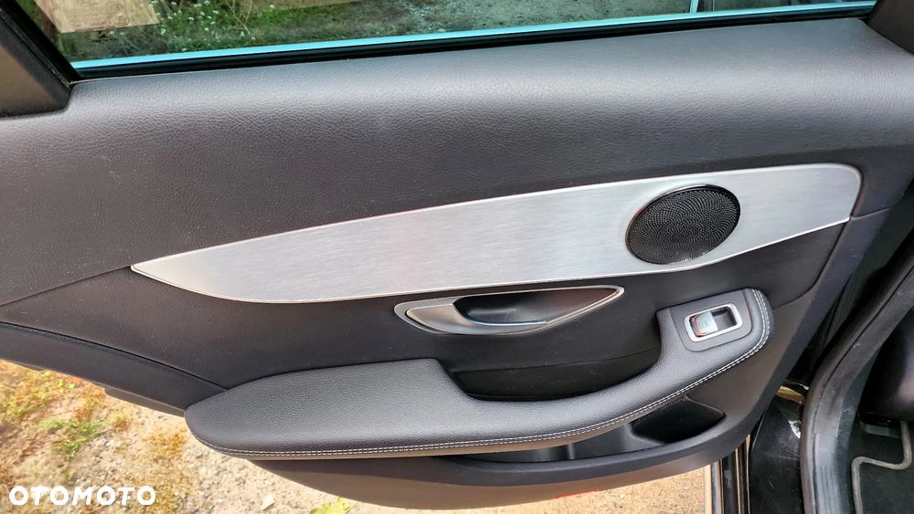 Mercedes-Benz Klasa C 180 (BlueEFFICIENCY) 7G-TRONIC Avantgarde - 20