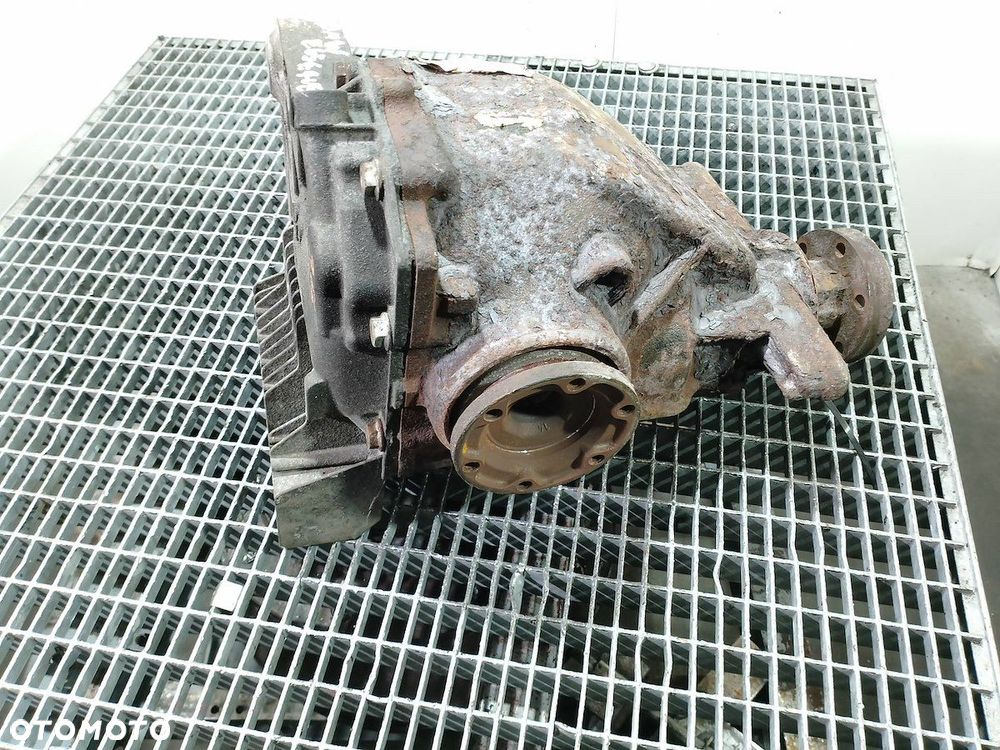 DYFERENCJAŁ TYŁ BMW E65 7514989 3.5 V8 - 2