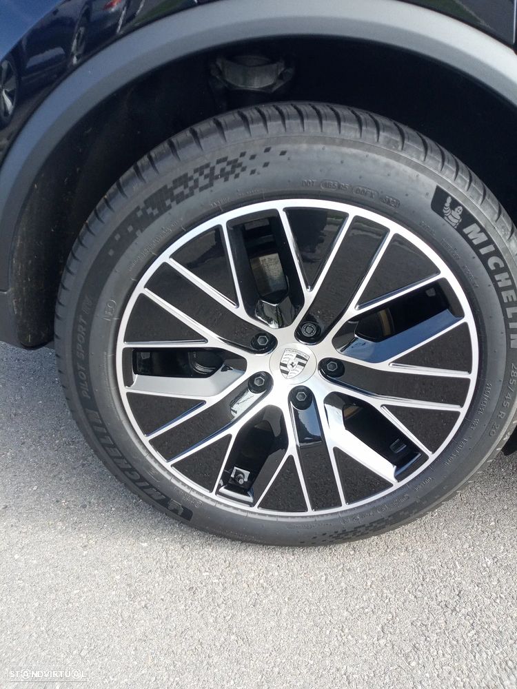 Porsche Macan Standard - 10