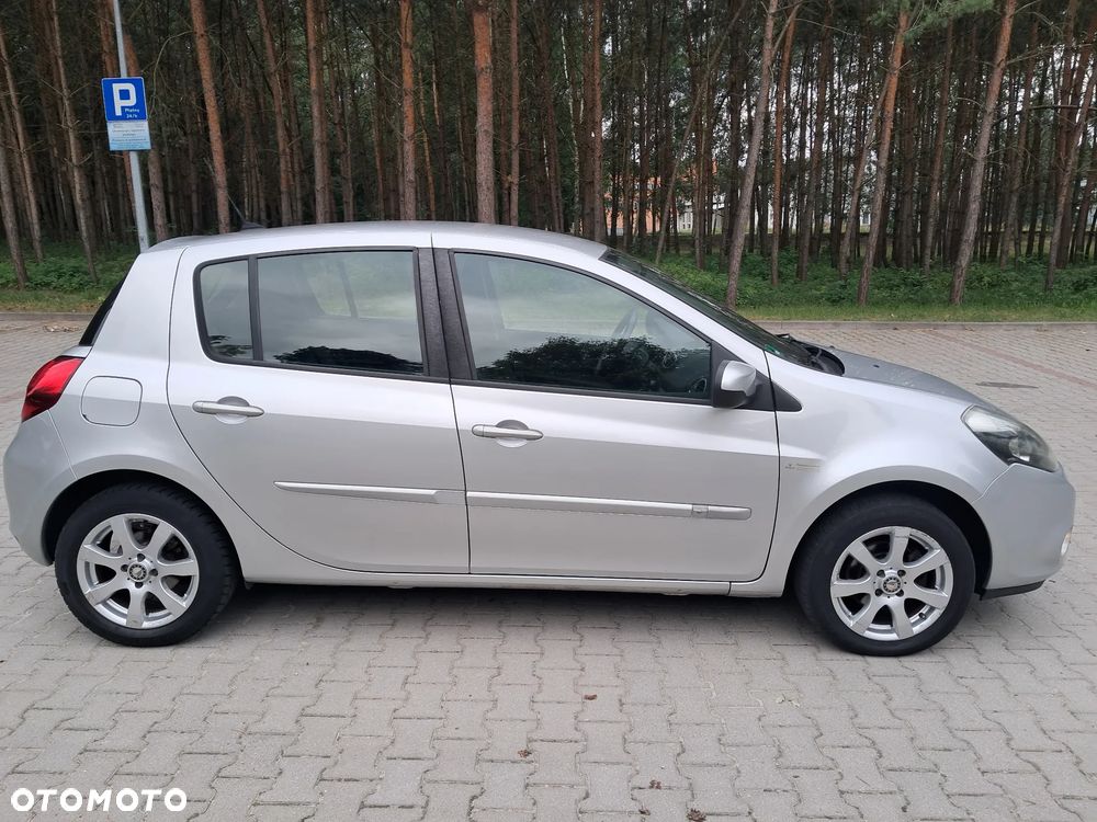 Renault Clio 1.2 TCE Authentique - 9