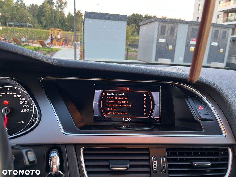 Audi A4 Limousine - 19