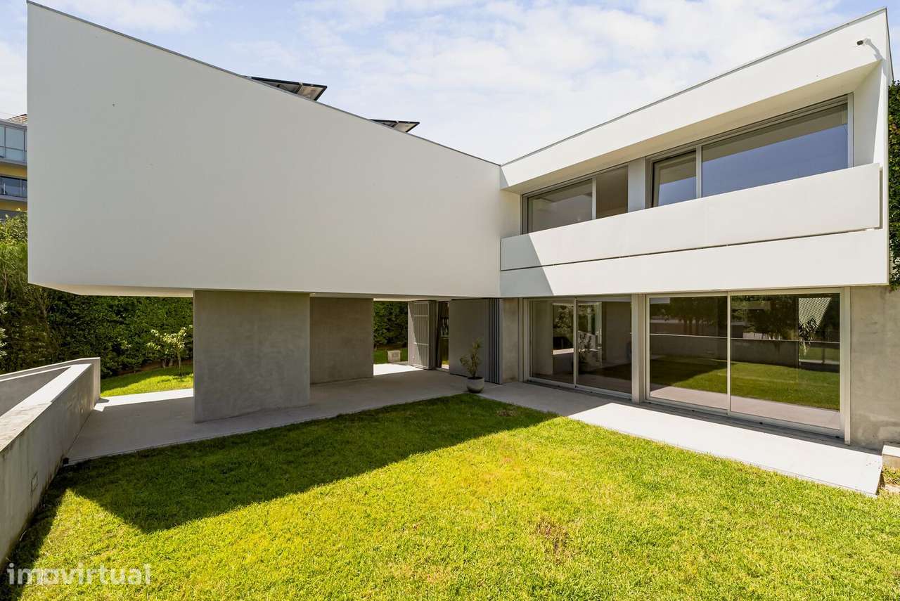 Moradia Isolada T4 com piscina, Paço de Arcos, Oeiras - Grande imagem: 3/34