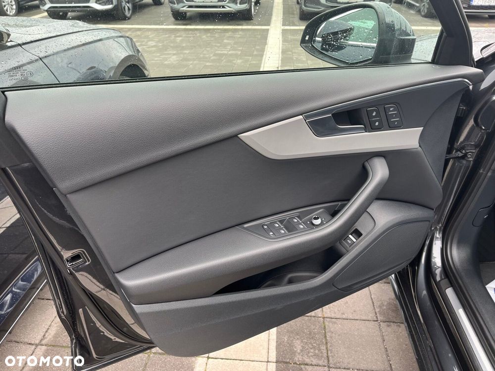Audi A4 Avant - 11