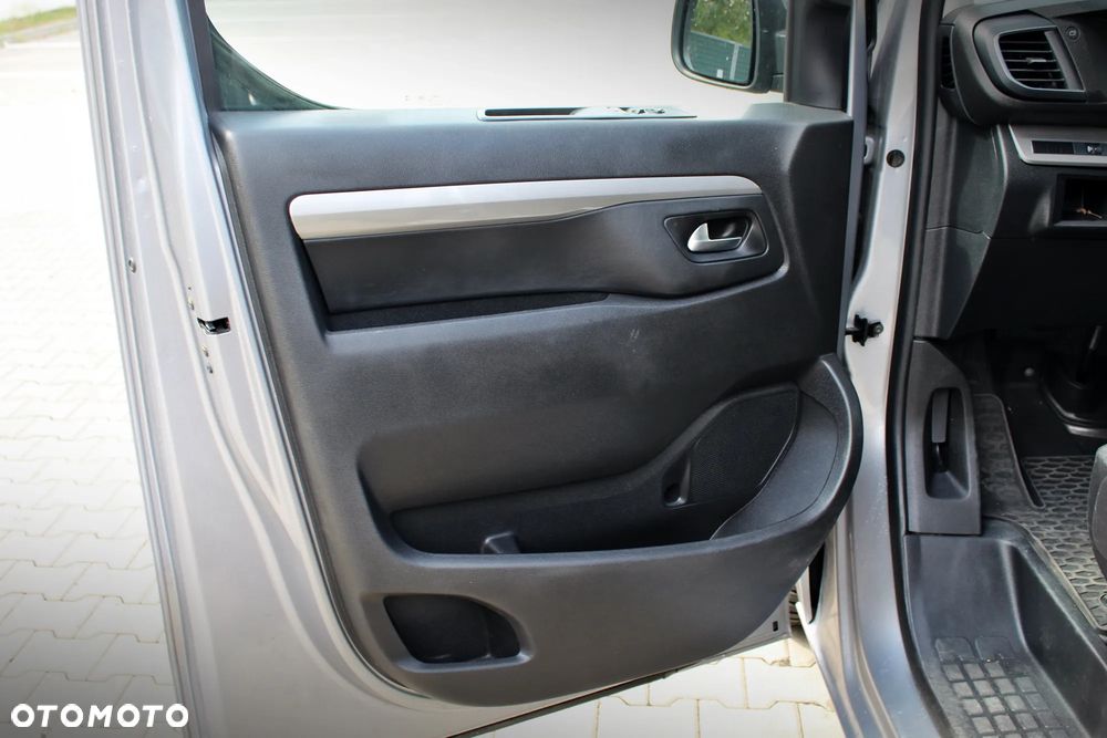 Peugeot Traveller 2.0 BlueHDi Long Business EAT8 - 16