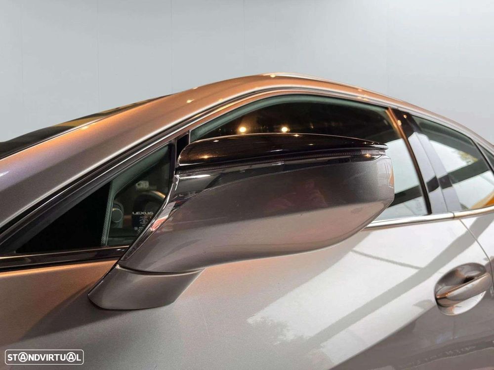 Lexus UX 250h Business - 11