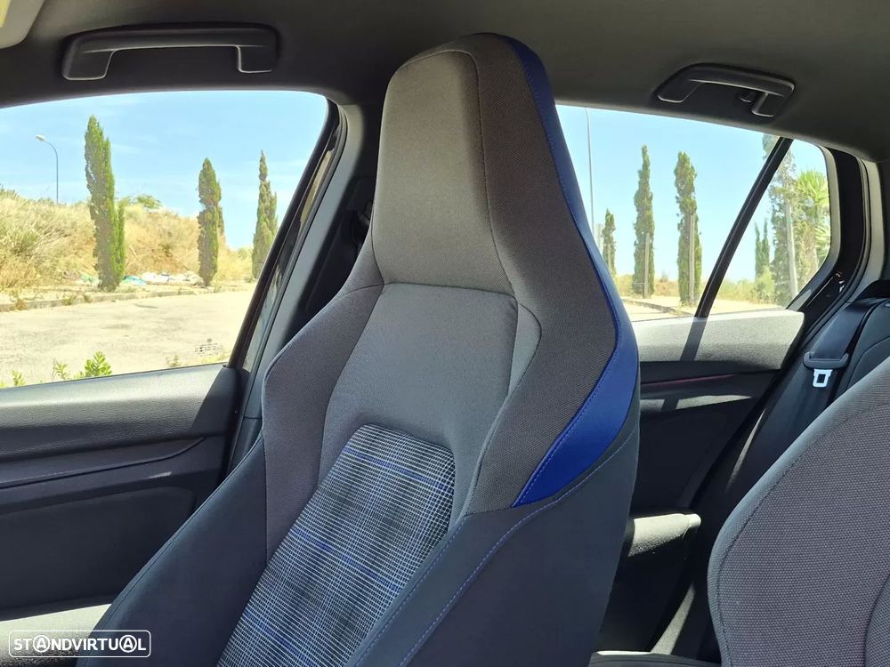 VW Golf 1.4 eHybrid OPF DSG GTE - 21