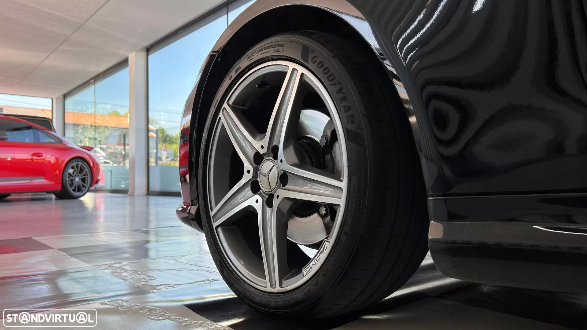 Mercedes-Benz E 250 CDi Avantgarde BlueEfficiency Auto - 6