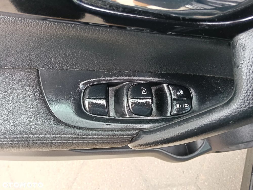 Nissan Qashqai 1.5 dCi 360 - 23