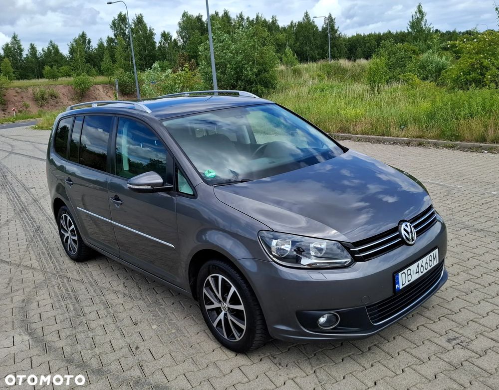Volkswagen Touran - 1