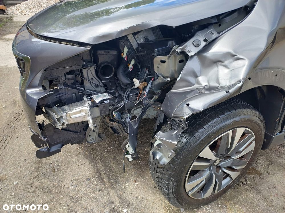 Peugeot 2008 - 12