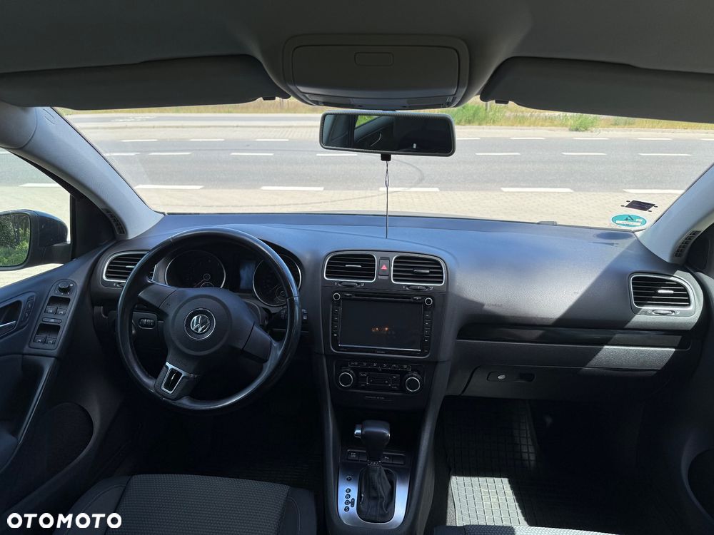 Volkswagen Golf 1.4 TSI Comfortline DSG - 17