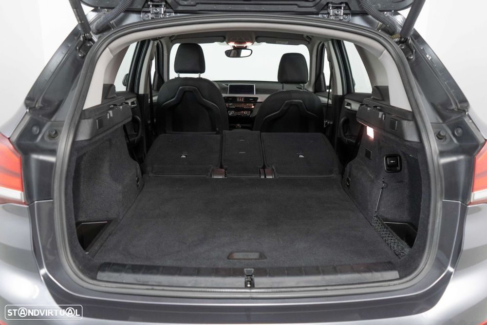 BMW X1 25 e xDrive Corporate Edition - 15