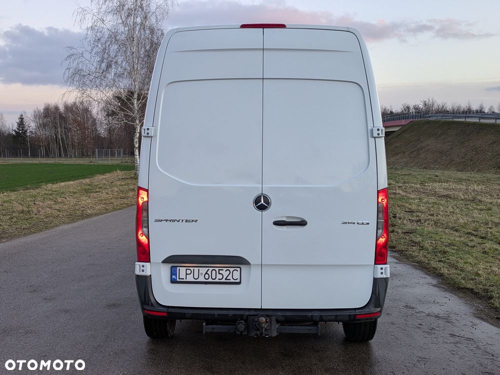 Mercedes-Benz Sprinter - 9