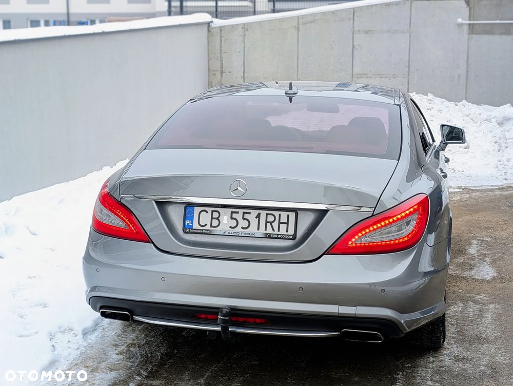 Mercedes-Benz CLS 350 CDI 4-Matic BlueEff - 12