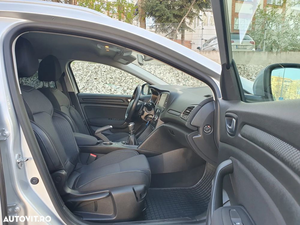 Renault Megane ENERGY dCi Intens - 13