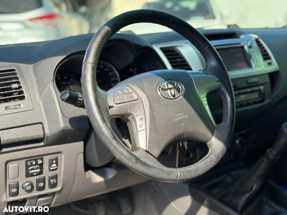 Toyota Hilux - 23
