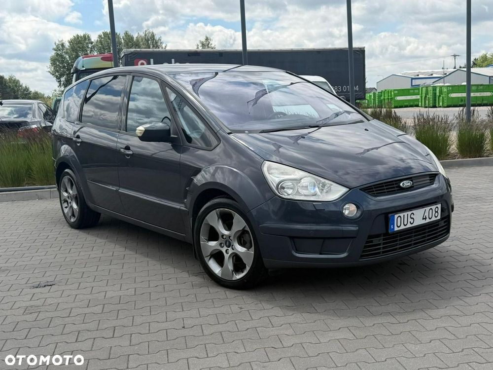 Ford S-Max - 14