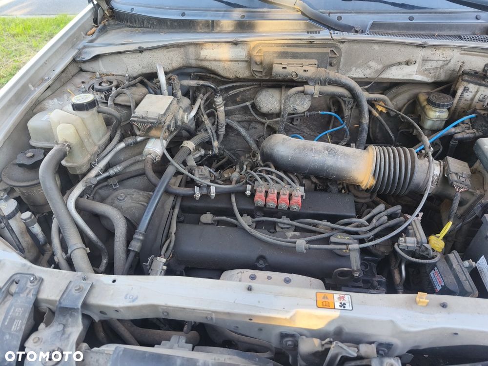 Mazda Tribute - 6