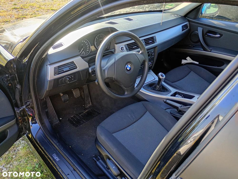 BMW Seria 3 320d - 12