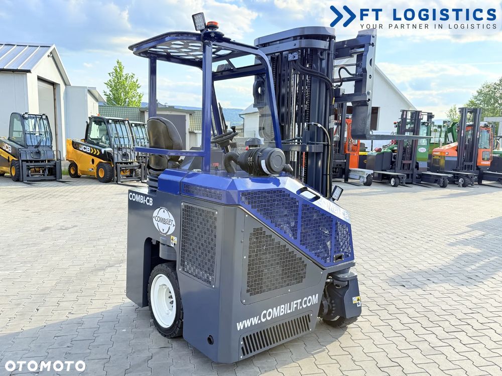 Combilift WÓZEK CZTEROKIERUNKOWY - WIELOKIERUNKOWY | COMBILIFT CB3000| GAS | TRIPLEX 5500MM | POZYCJONER WIDEŁ | PRZESUW WIDEŁ | WOLNY SKOK | NOWE OPONY | PO SERWISIE | STAN IDEALNY | Szeroka oferta wózków czterokierunkowych i bocznych, dopasowanych do różnorodnych potrzeb i zastosowań - 24