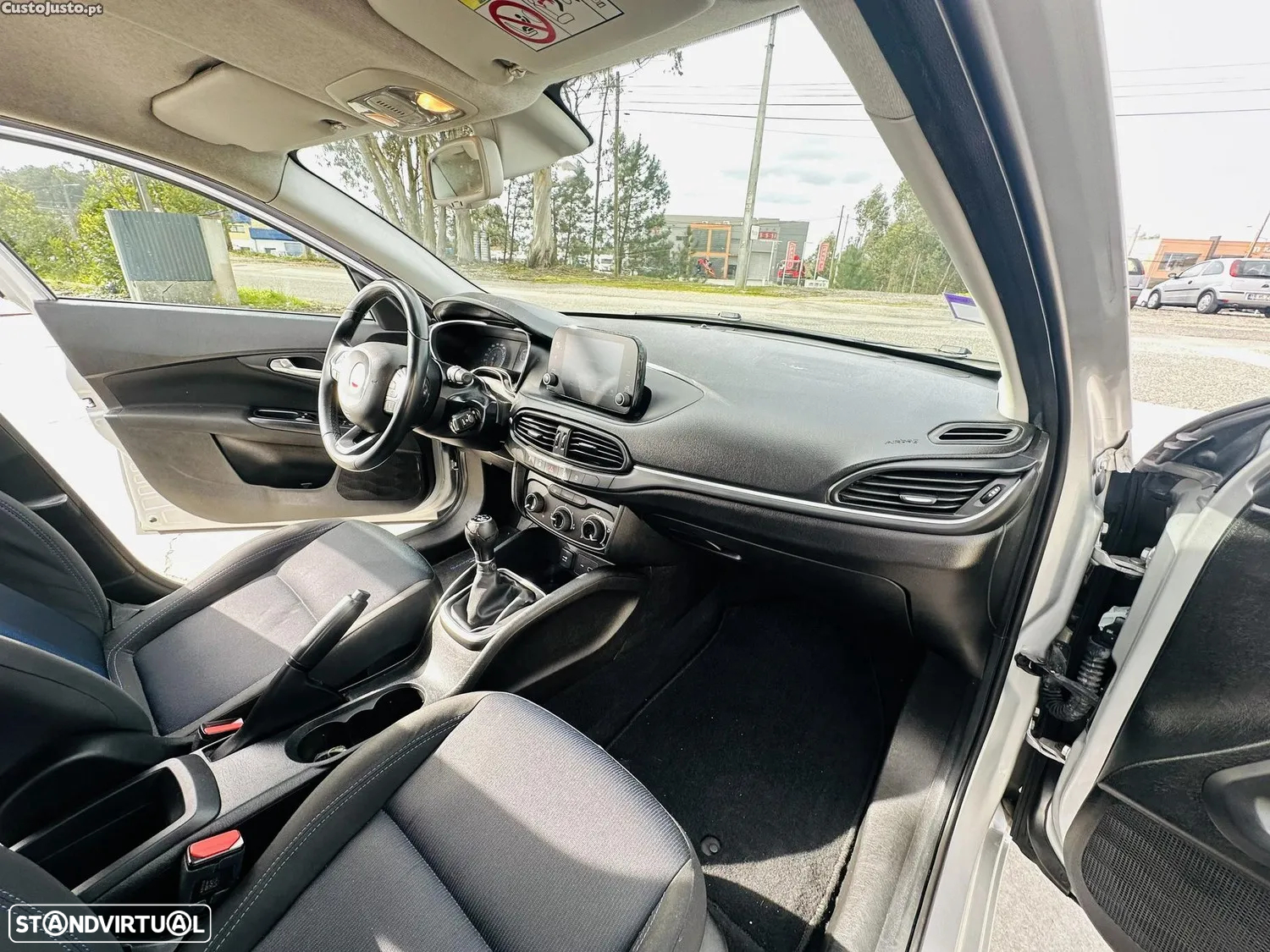 Fiat Tipo 1.3 M-Jet Easy - 23