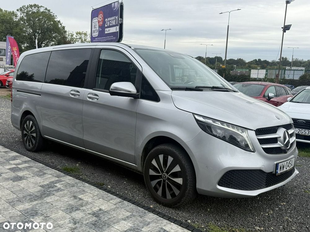 Mercedes-Benz V-Class 2023 photo 2