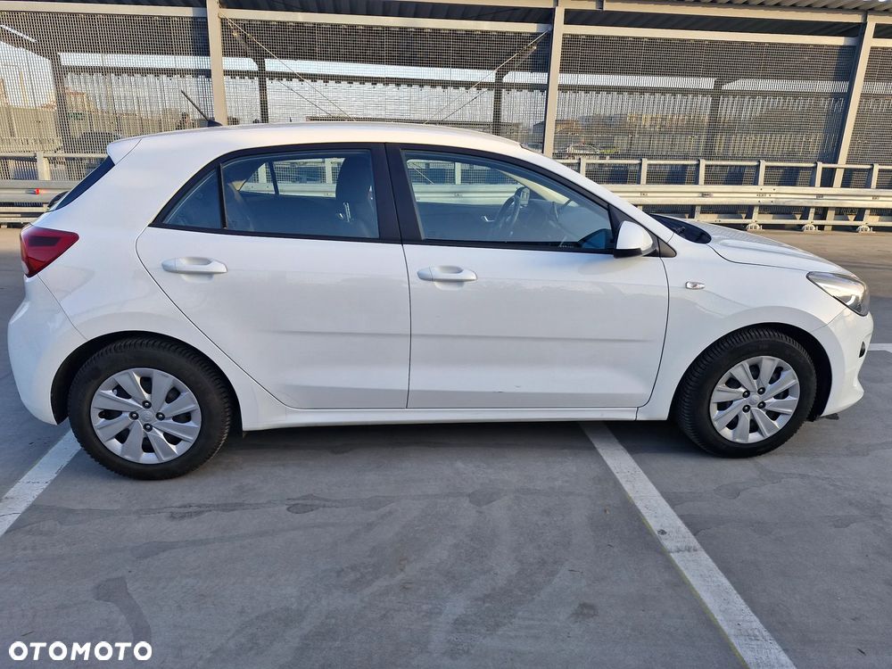 Kia Rio 1.2 M - 7
