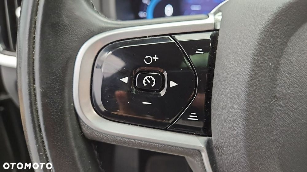 Volvo V90 Cross Country B5 D AWD Core - 17