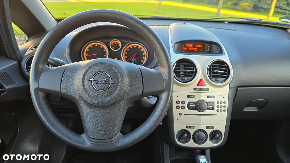 Opel Corsa - 13