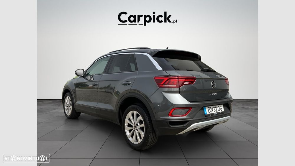 VW T-Roc 1.5 TSI Urban DSG - 4