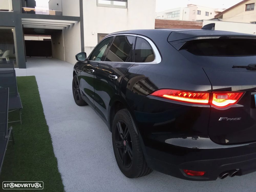 Jaguar F-Pace 20d Prestige - 16
