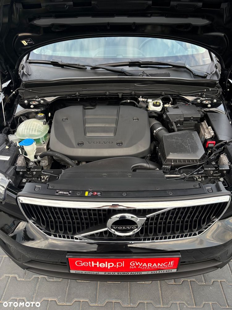 Volvo XC 40 T3 Momentum Pro - 39