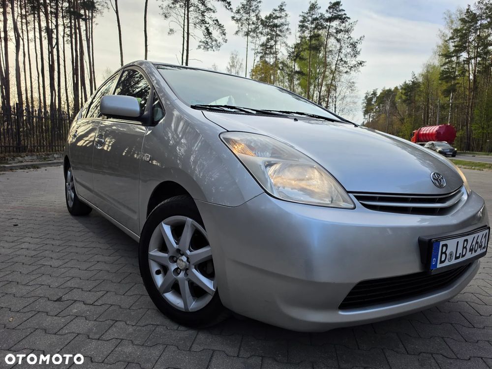 Toyota Prius 1.5 VVT-i Prestige - 2