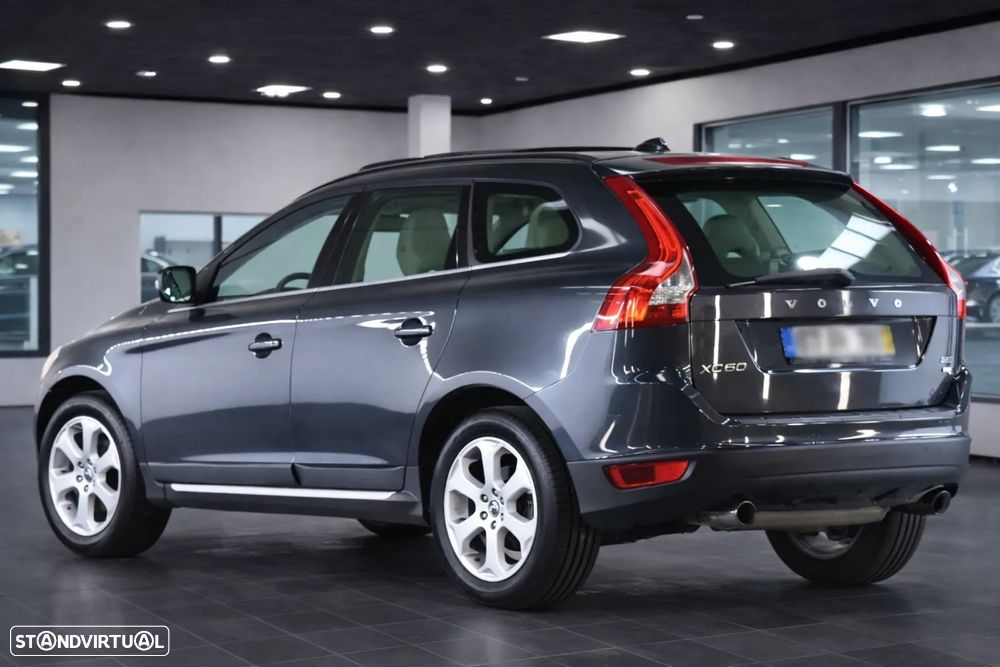 Volvo XC 60 - 4