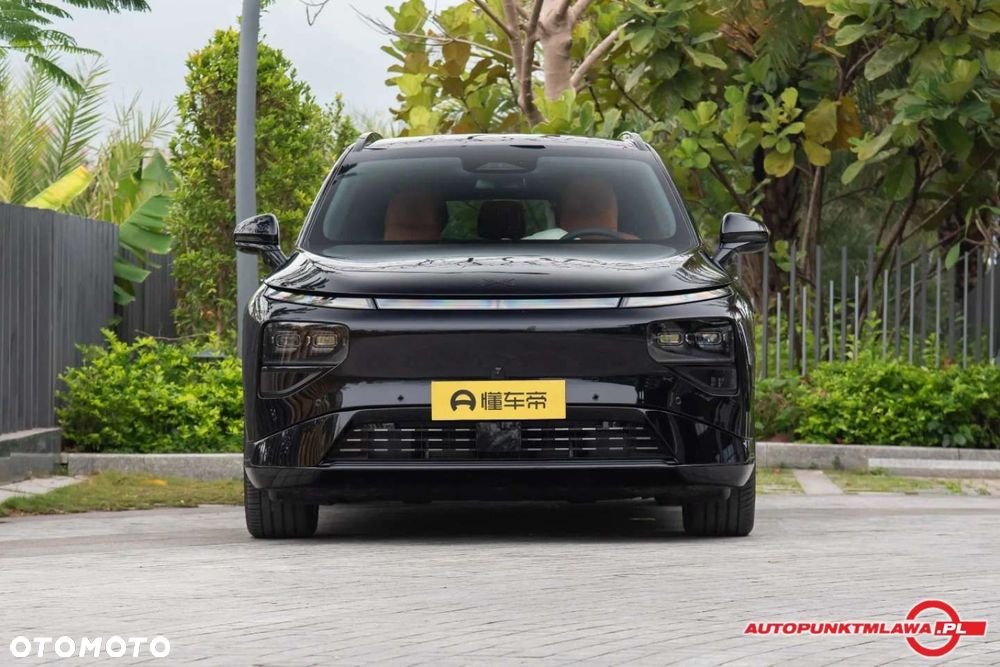 XPeng G9 - 2