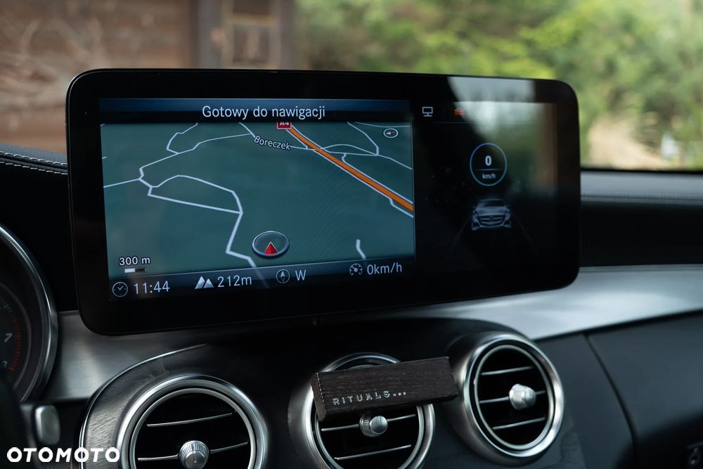 Mercedes-Benz Klasa C 200 4-Matic 9G-Tronic - 30