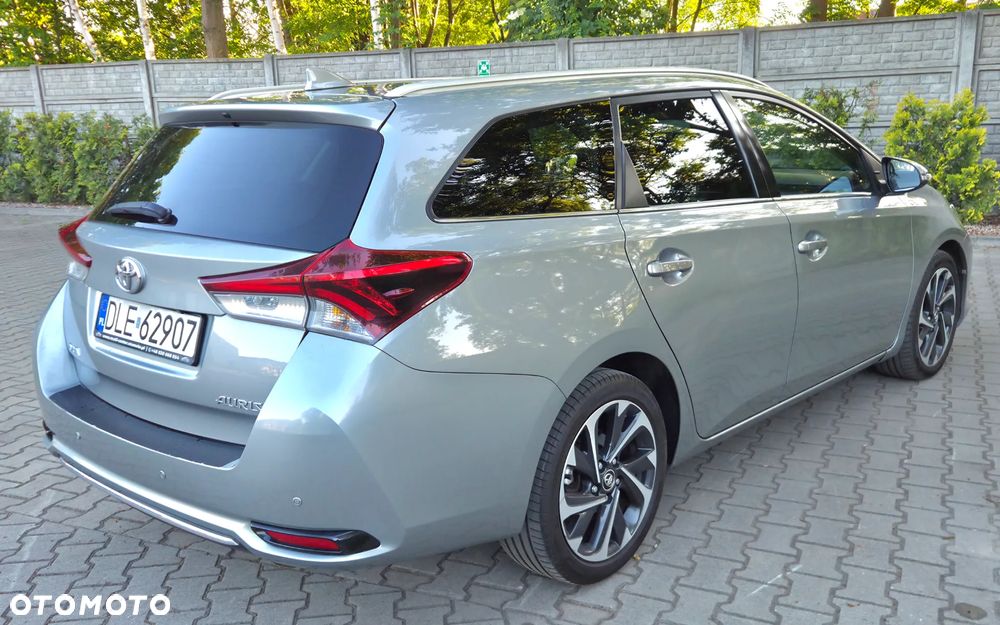 Toyota Auris 1.6 D-4D Edition-S - 4