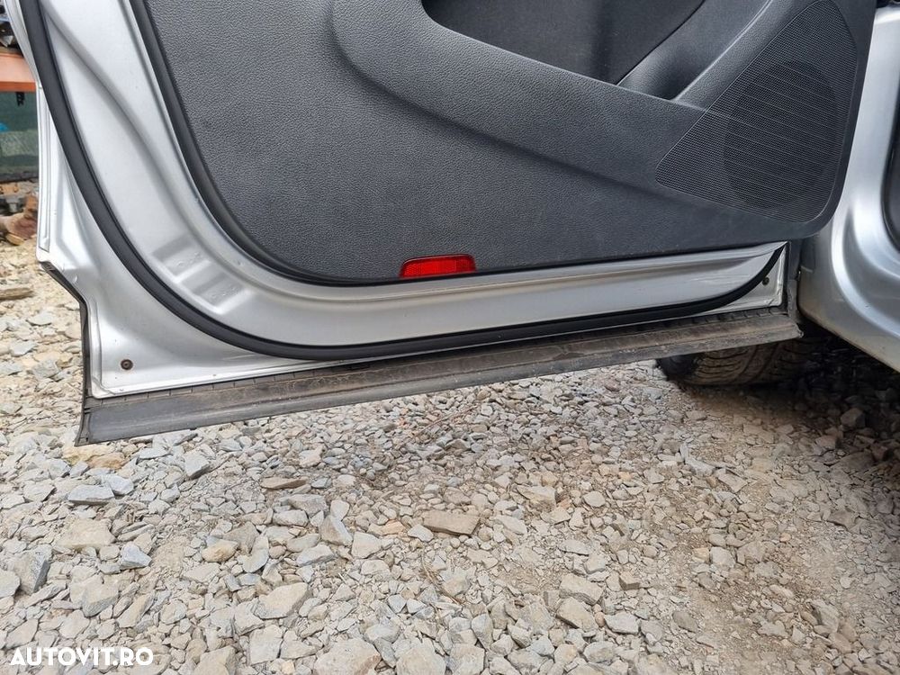 Usa Stanga Fata Volkswagen Tiguan 5N 2007 - 2011 SUV 4 Usi SILVER (1481) - 2