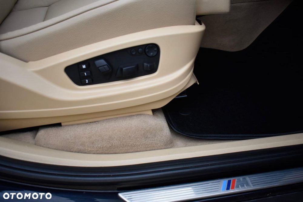 BMW X6 xDrive40d - 12