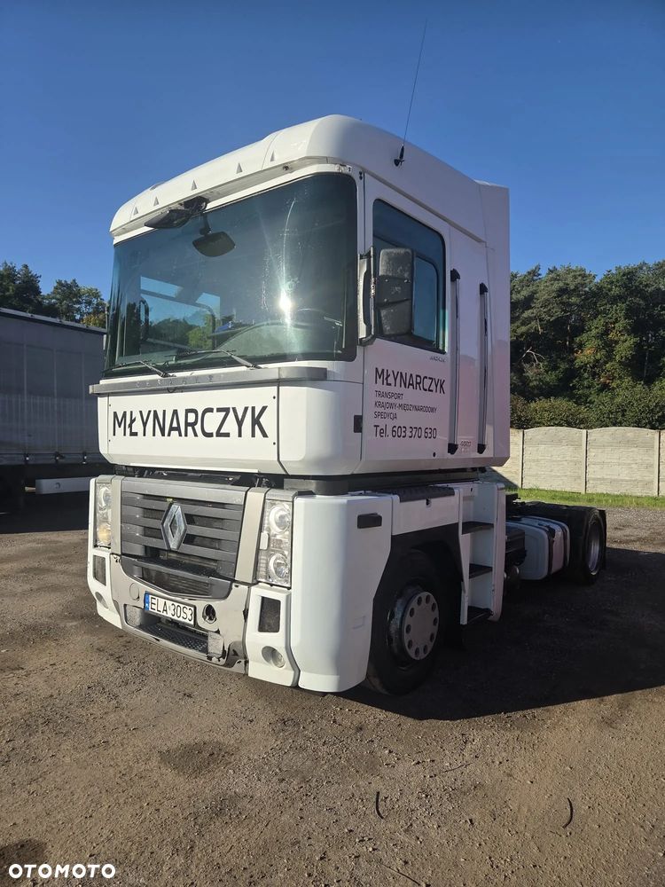 Renault Magnum